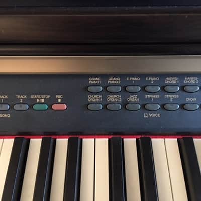 YAMAHA CLAVINOVA CLP-120 DIGITAL PIANO MINT CONDITION image 9