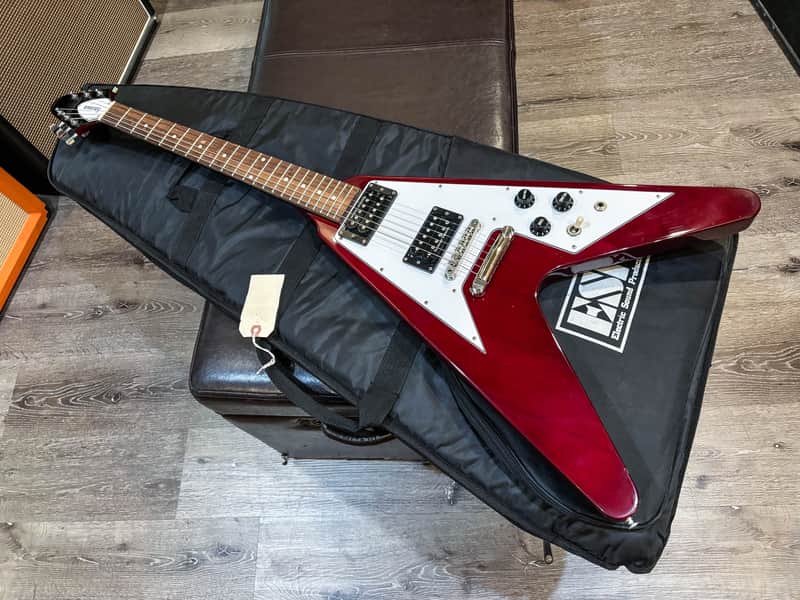 ギター EDWARDS E-FV-120D Cherry Edwards E-FV-120D Cherry 2009 – Chicago Music Exchange