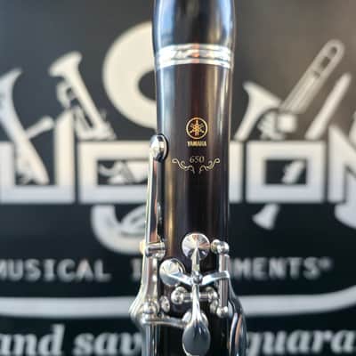 Yamaha YCL-650 Grenedilla  Wood Bb Clarinet Silver Keys - Professional image 17
