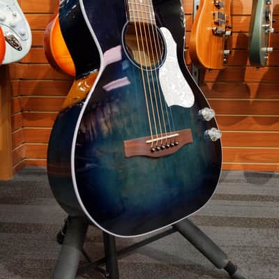 Art & Lutherie Roadhouse Parlor Q-Discrete Indigo Burst image 1