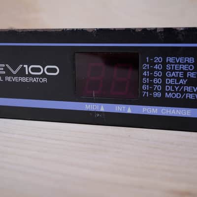 Yamaha REV100 Digital Reverberator Effect Processor with Power Supply Made in Japan 1990s w/ Power Supply image 9