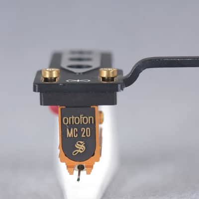 Ortofon MC20 S (Supreme) MC Cartridge W/ Headshell In Excellent Condition image 2