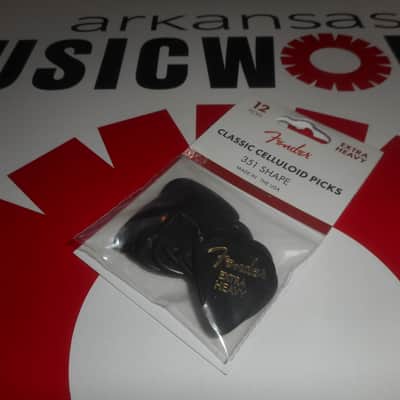 Fender Classic Celluloid X-Heavy Picks (12), BLACK, 198-0351-206