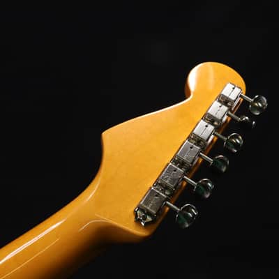 Fender American Vintage 1965 Stratocaster Round-Lam Rosewood Fingerboard Sonic Blue 670 image 8