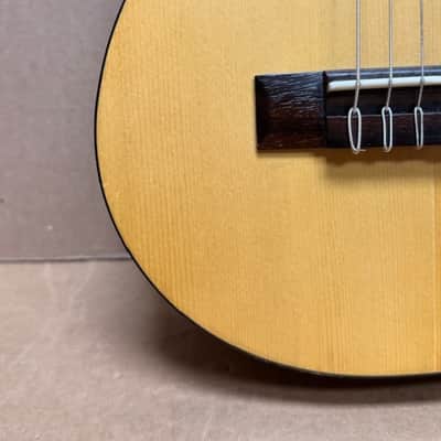 Yamaha GL1 Guitalele 6-String Guitar/Ukulele Hybrid - Natural/Spruce Top image 9