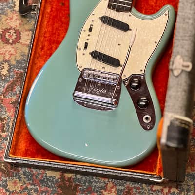 1965 Fender Mustang Guitar with Rosewood Fretboard - Blue image 15