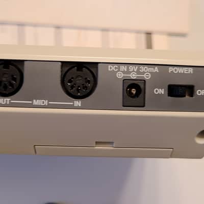Cleaned Roland TR-505 with Manuals and power adapter image 7