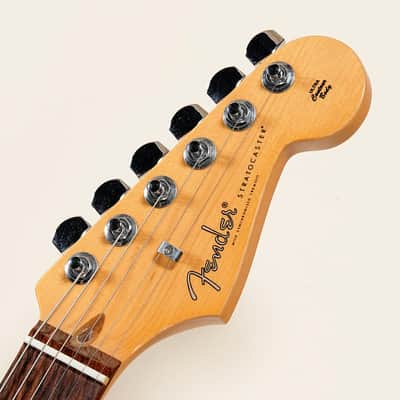 Fender American Ultra Luxe Vintage 60s Stratocaster Ice Blue Metallic Ice Blue Metallic [US25016320] (05/15) image 9
