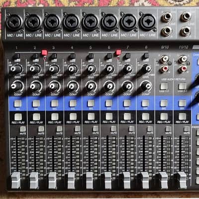 Zoom LiveTrak L-12 Digital Mixer / Recorder / USB Audio Interface image 2
