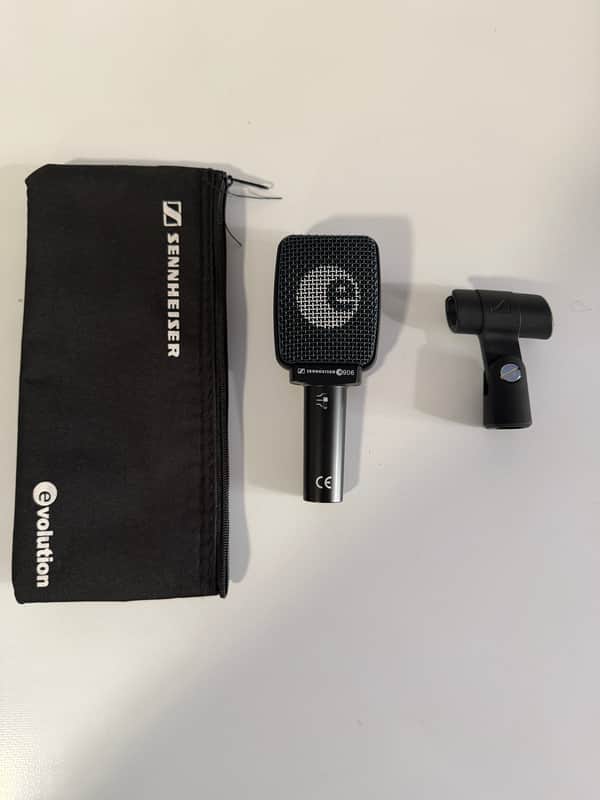 Sennheiser e906 Supercardioid Dynamic Instrument Microphone 2004 - Present - Black image 1