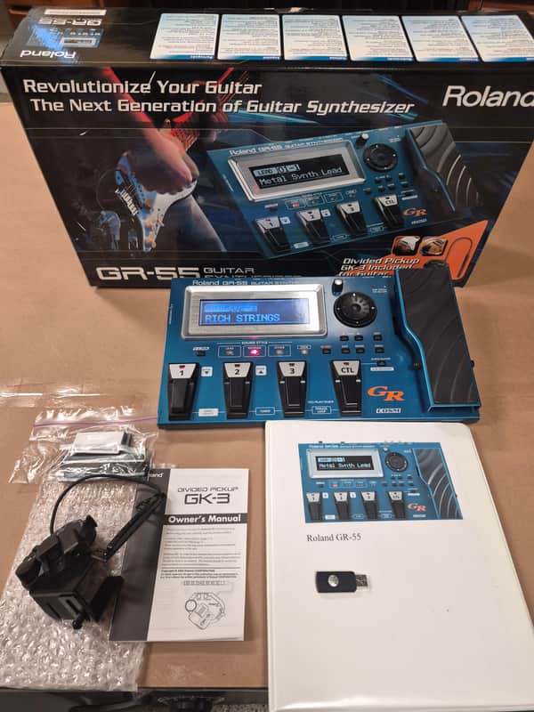 Roland GR-55GK Guitar Synth with GK-3 Pickup