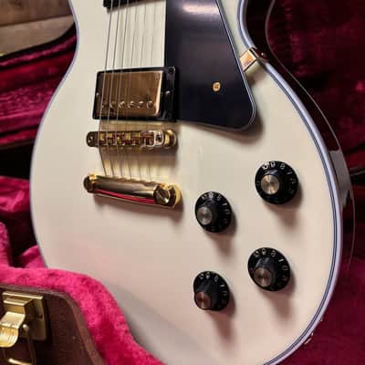 Gibson 70's Les Paul Custom Buttercream w/case image 3