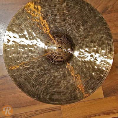 Paiste 14" Signature Traditionals Medium Light Hi-Hat Cymbal (Top)