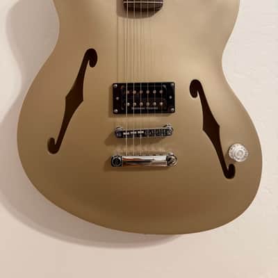 Fender Tom DeLonge Starcaster 2023 - Shoreline Gold - MINT image 1