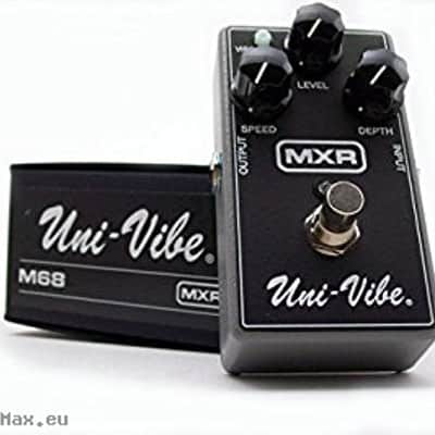 MXR M68 UNI VIBE Chorus/Vibrato Guitar Effect Pedal image 9