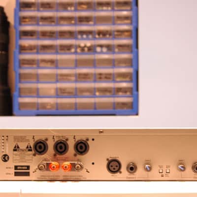 Power Amplifier Crate SPA1400 2 x 425W at 4 ohms image 3