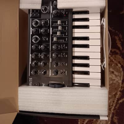 Arturia Microbrute image 3