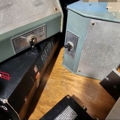 RCA Pro/Broadcast MI-26256, MI-11452A 1960 - Metal/ rack mount image 6