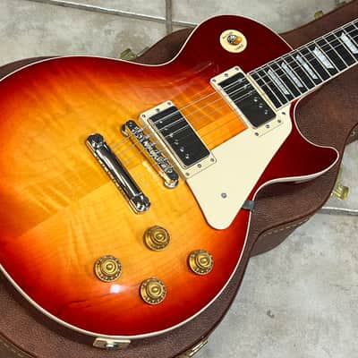 2025 Gibson USA Les Paul Standard '50s Figured Top Electric Guitar Heritage Cherry Sunburst image 3