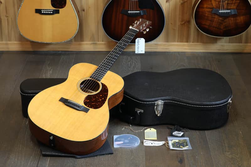 2013 Martin 000-18E Retro Acoustic Guitar Natural + OHSC image 1