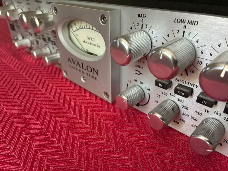 Avalon VT-737sp Tube Channel Strip 2010s - Silver image 1