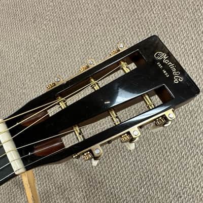 Martin 00-18H 'Geoff Muldaur' Custom Signature - Sunburst #111 w/ Case image 8