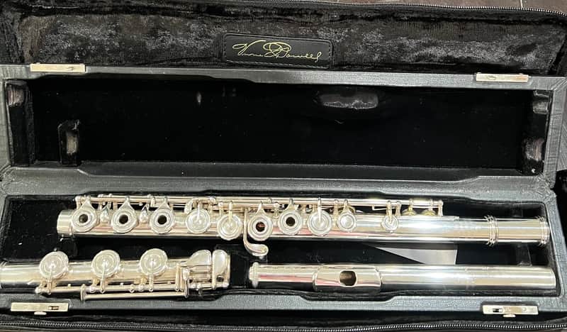 Verne Q.Powell Handmade Conservatory Silver Flute 1951 - sterling silver image 1