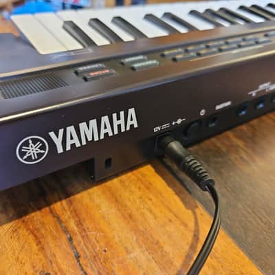 Yamaha Reface DX Mini Mobile Keyboard 2015 - Present - Black image 2