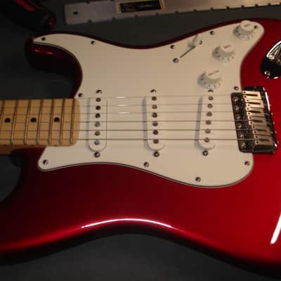 Fender American Special Stratocaster 2012 - Candy Apple Red image 3