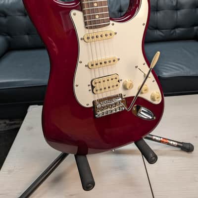 Fender Player II Stratocaster HSS 2024 - Present - Transparent Cherry Burst image 2