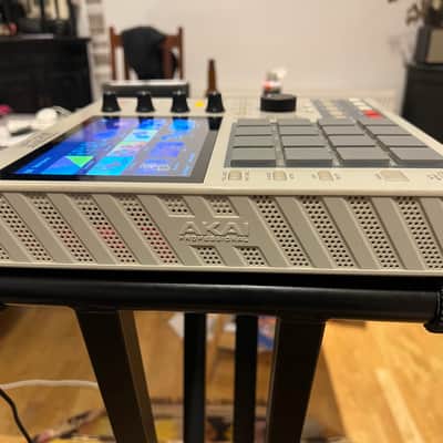 Akai MPC One Standalone MIDI Sequencer Retro Edition image 7