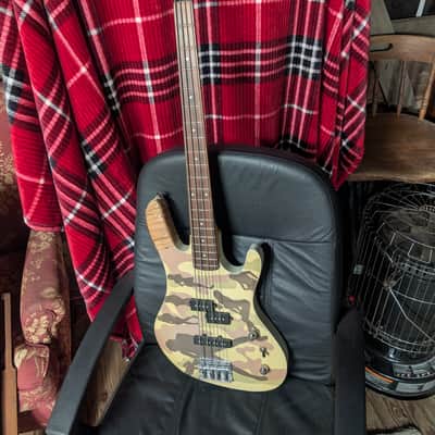 Washburn XB-102 - Camo Ladies image 1