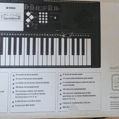 Yamaha YPT-220 Keyboard, Yamaha UK Adapter, music stand, original manual & box image 9