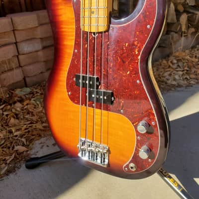 Fender Select Precision P Bass with Hardcase image 3