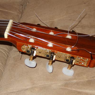 HAND MADE IN 1980 RYOJI MATSUOKA No. 60 - AMAZING RAMIREZ STYLE CLASSICAL GUITAR image 5