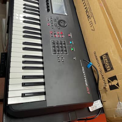 Yamaha Montage M7 76-Key Synthesizer - Clean, Factory Boxed image 3