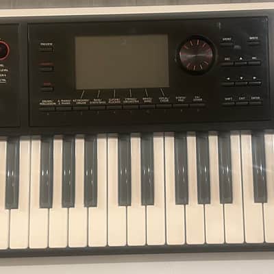 Roland FA-06 61-Key Music Workstation 2014 - Present - Black