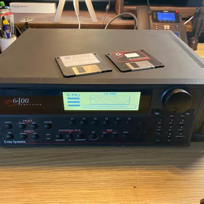 E-MU Systems E6400 Emulator  64-Voice Sampler output expanded