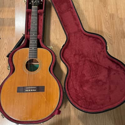 Harmony H1203 Sovereign Figure 8 (Baxendale rebuild) w/K+K PU image 1