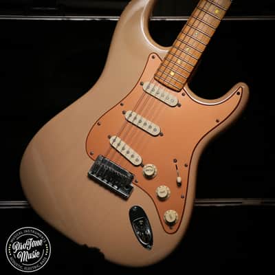 2009 Fender American Deluxe Stratocaster S1 Honey Blonde image 1