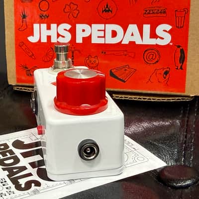JHS Solo Boost 2022 - White / Red image 6