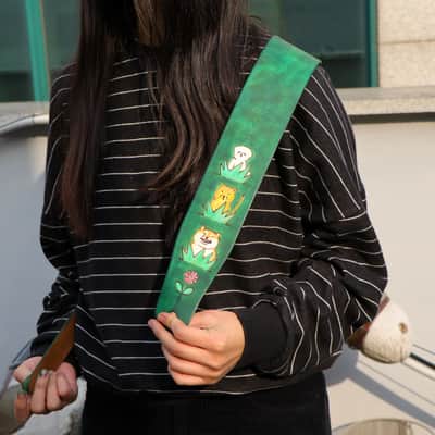 burnyblack custom made guitar strap - animals in forest leather/green image 4