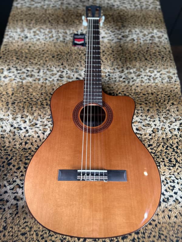 Cordoba C5-CE Classical with Electronics 2025 - Natural image 1