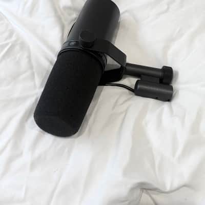 Shure SM7B Cardioid Dynamic Microphone image 2