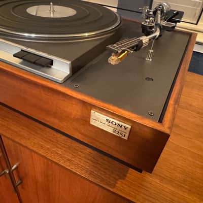 Mint Sony PS-2251 Turntable with original PUA-113 Tonearm image 2