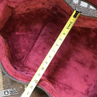 Acoustic Guitar Hardshell Case Used image 5
