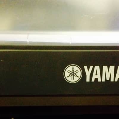 Yamaha P70 Contemporary Digital Piano Black image 5