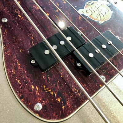 Squier Classic Vibe 60s Precision Bass image 3