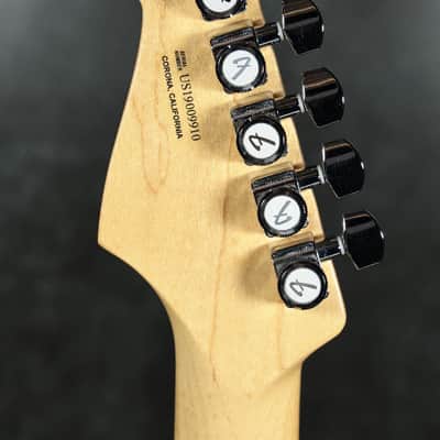Fender American Elite Stratocaster with MF in Tobacco Sunburst [US19009910] (07/20) image 11