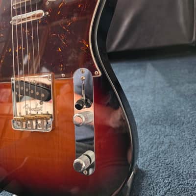 Fender American Professional II Telecaster with Rosewood Fretboard 2020 - Present - 3-Color Sunburst image 5